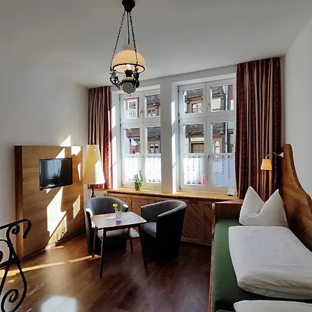 Traditions - Hotel Zur Tanne-2